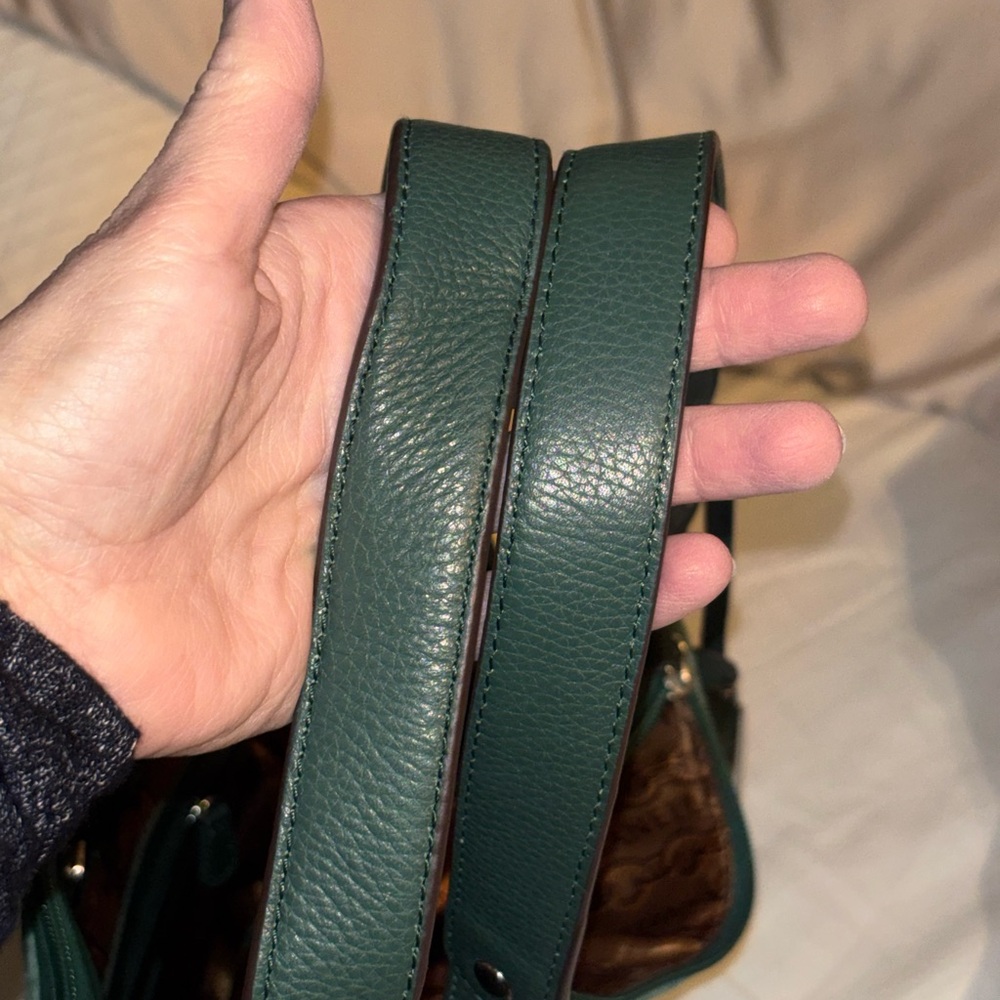 Tignanello Forest Green Suede Shoulder Expandable Bag. Zip Sides Change Size. - Picture 13 of 17